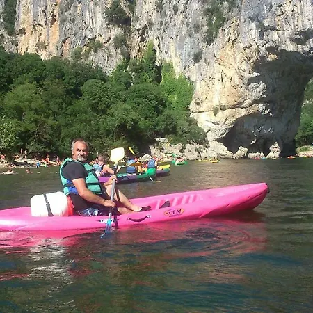 Bed & Breakfast Au Mas Des Graviers Salavas
